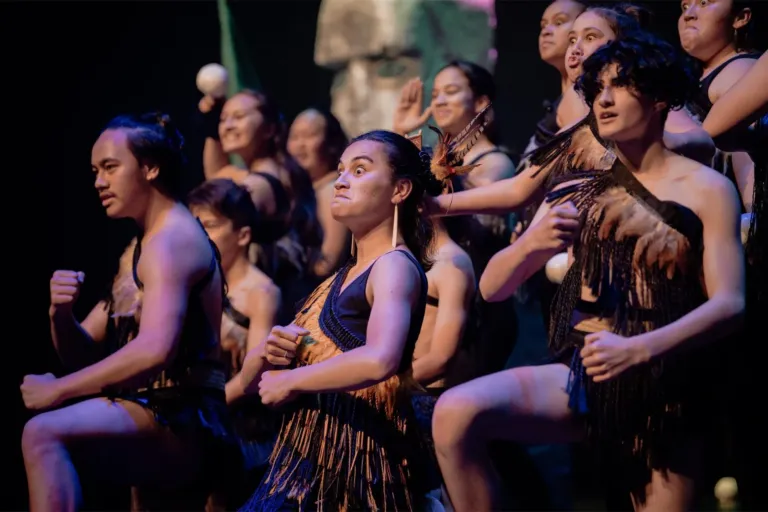 Ngā Taiātea Wharekura ki te Atamira o Autaia