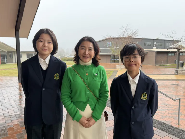 Te Wharekura o Te Kaokaoroa o Pātetere welcome Japanese students amid Japan trip