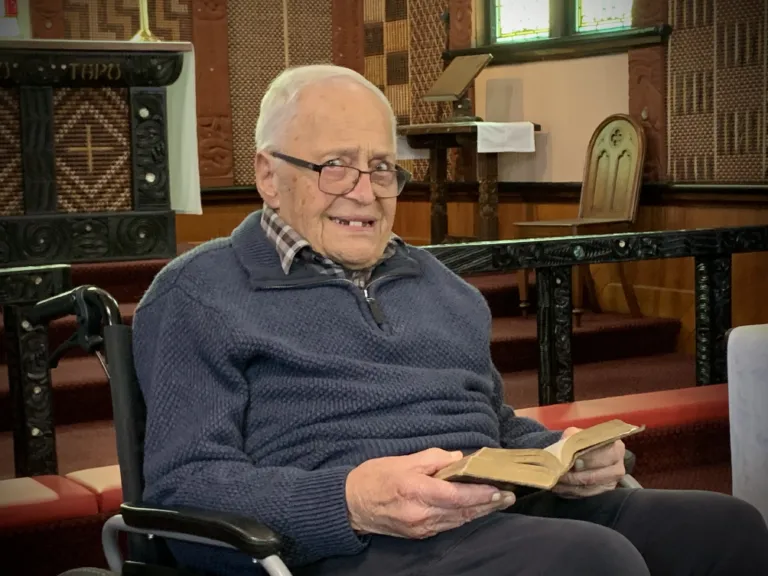 Kua hoki mai te taonga: Te pukapuka īnoi a Pīhopa Bennett ki te kāinga